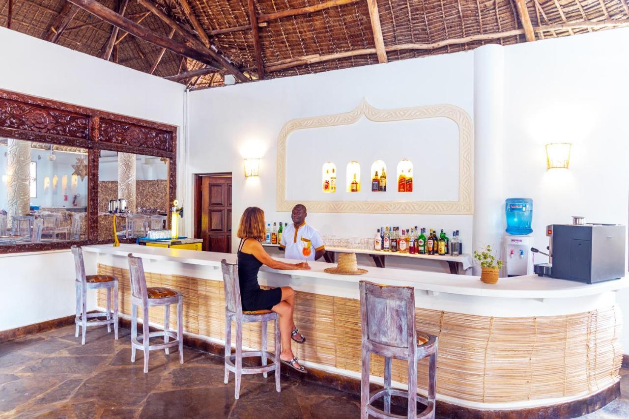 Hotel Jumbo Club Watamu Exterior foto